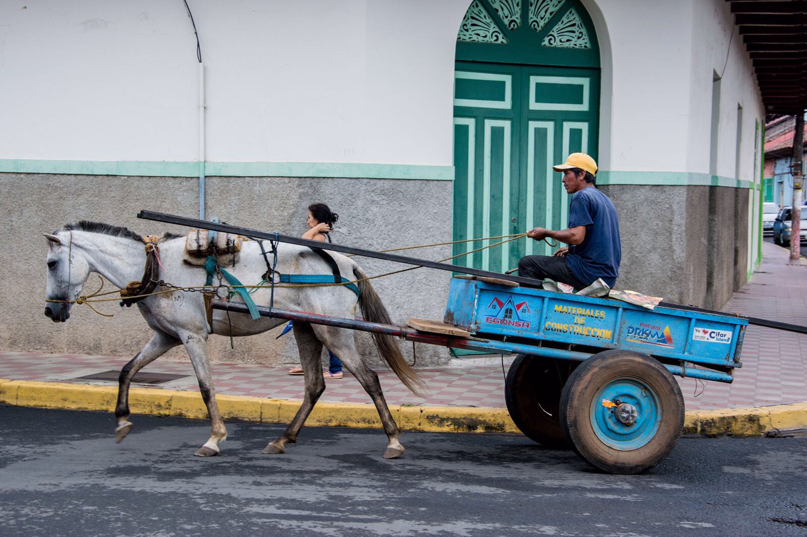 horse carriage in granada nicaragua